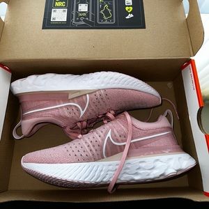 Women’s Nike React Infinity FlyKnit 2- Size 8